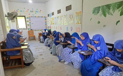 Siswa MIS As-Sunnah Darun Najiyah Laksanakan Ujian PAT 2024/2025 Berbasis Komputer/Online